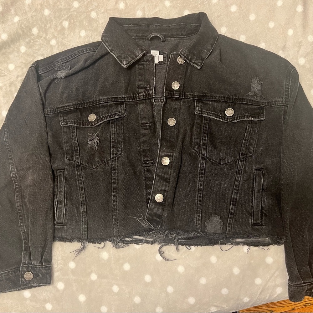 Curvy black denim jacket